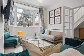Cozy Willow-Hot Tub, Sleeps9, FreeParking, Netflix